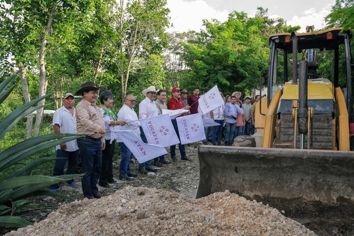 Productores de Sudzal tendrán agua garantizada y vías dignas