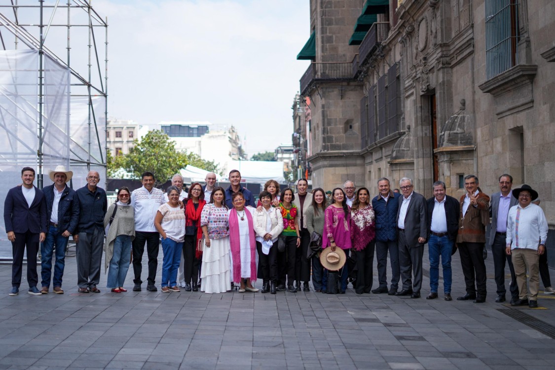 Morena celebra el primer año de Claudia Sheinbaum con un Zócalo lleno y un ejercicio inédito de rendición de cuentas