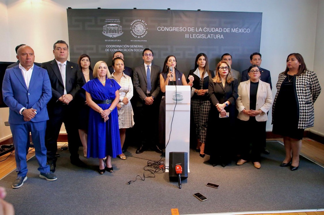 PAN abandona informe CDMX por ataques políticos