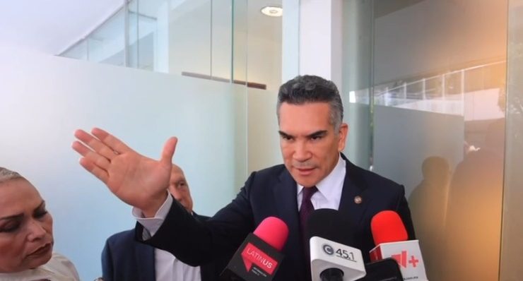 Alejandro Moreno acusa al PAN de “falta de carácter” por rechazar alianzas rumbo a 2027