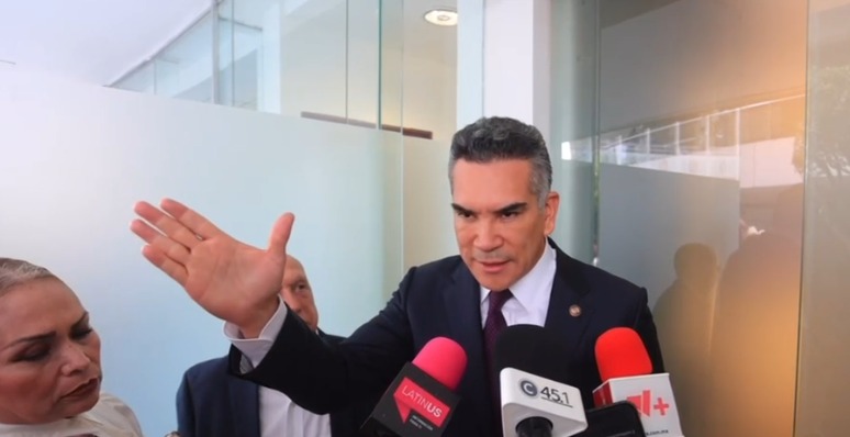 Alejandro Moreno acusa al PAN de “falta de carácter” por rechazar alianzas rumbo a 2027