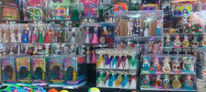 Calaveritas de azúcar listas para el altar del Hanal Pixán 2025, un dulce símbolo de la tradición yucateca.