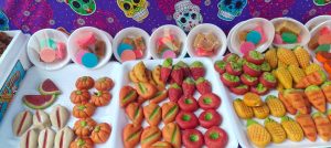 Deliciosos mazapanes listos para tu altar del Hanal Pixán 2025, una tradición que endulza la memoria de nuestros seres queridos.