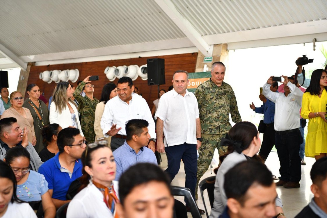 la Feria del Empleo para la Marina