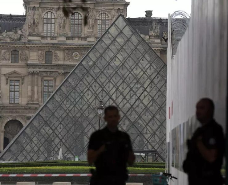Robo en el Louvre enciende alarmas en museos de toda Francia