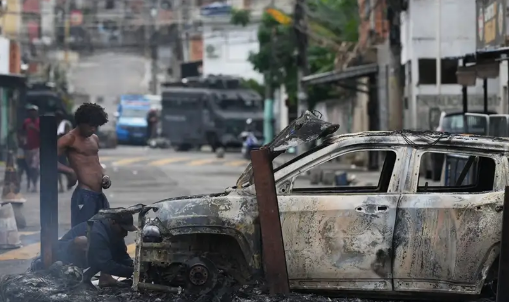 Brasil entre el caos, operaciones militares sin sentido en la favelas