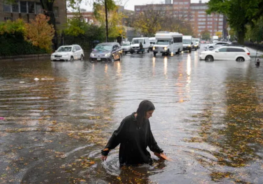 Fuertes lluvias en Nueva York dejan inundaciones dejando fallecidos
