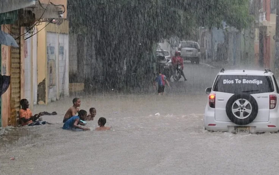 EEUU anuncia ayuda para Cuba tras el paso del Huracán Melissa