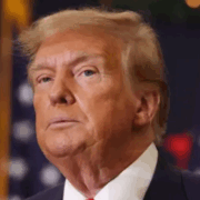 La Corte Suprema autoriza que Trump detenga los pagos de "SNAP"