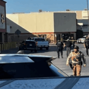 Balacera en centro comercial de Eagle Pass deja dos heridos, uno de gravedad