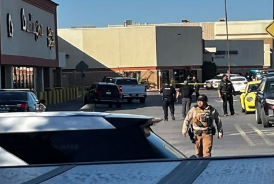 Balacera en centro comercial de Eagle Pass deja dos heridos, uno de gravedad