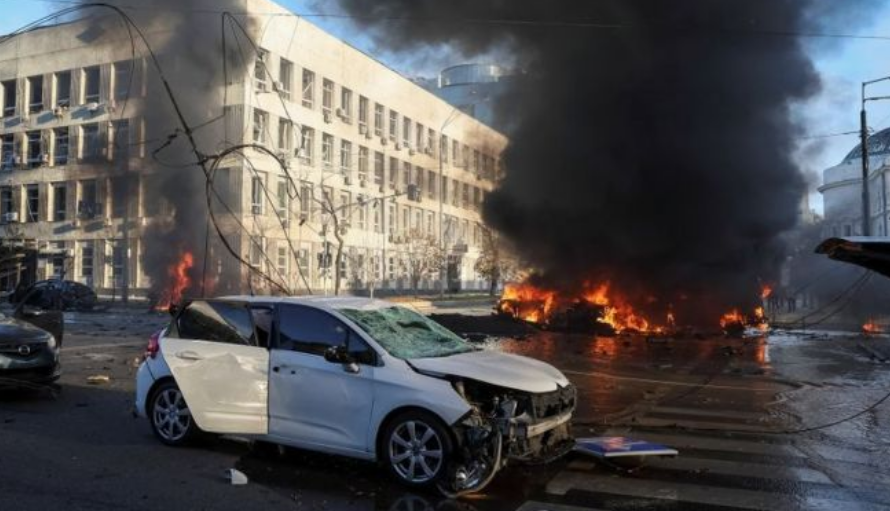 Rusia sigue atacando Ucrania, esta vez usaron 450 drones