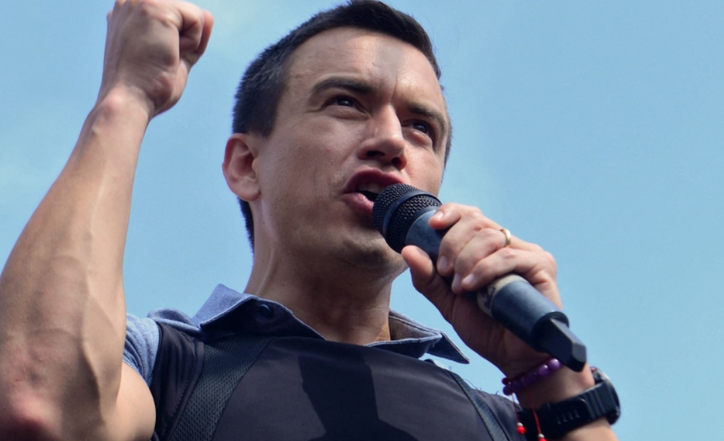 Daniel Noboa sufre un cambio de planes tras el referéndum