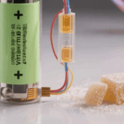 Desarrollan una batería a base de vitaminas y azúcar, revolución energética