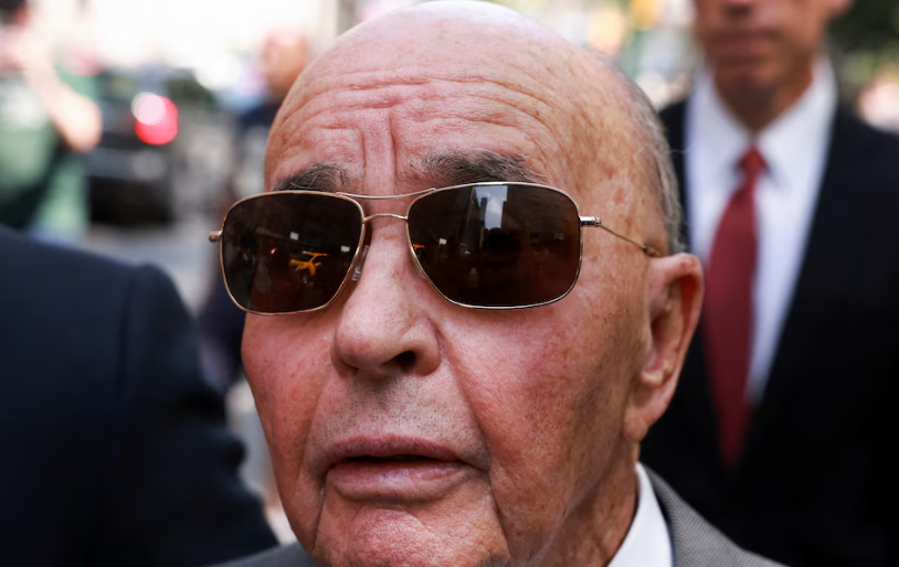 ¿Quién es Joe Lewis y por qué fue indultado?