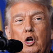 Trump dice que su plan de Paz no es la oferta final para Ucrania