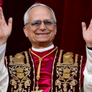 León XIV acepta renuncia de pontífice español, esto lo vuelve el primero en ser destituido