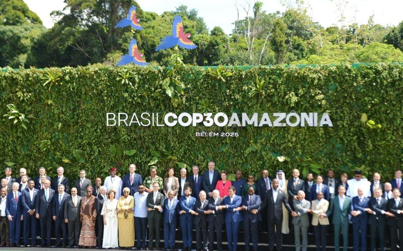 Un simbolismo poderoso con grietas profundas