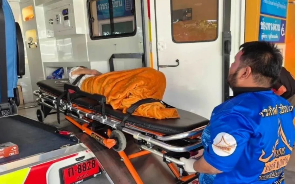 Mujer tailandesa despierta en su ataúd antes de ser cremada