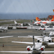 Venezuela emplaza a aerolíneas a reanudar conexiones