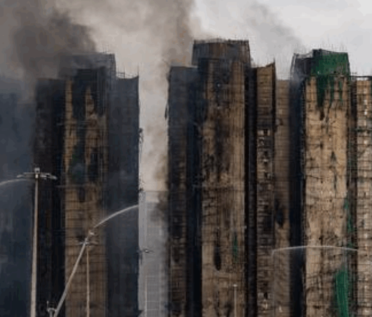 Hong Kong sufre el incendio más devastador en años dejando varios fallecidos