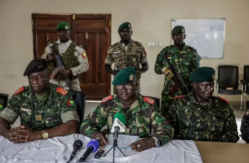 Militares 'toman control' de Guinea-Bisáu e intervienen en las elecciones