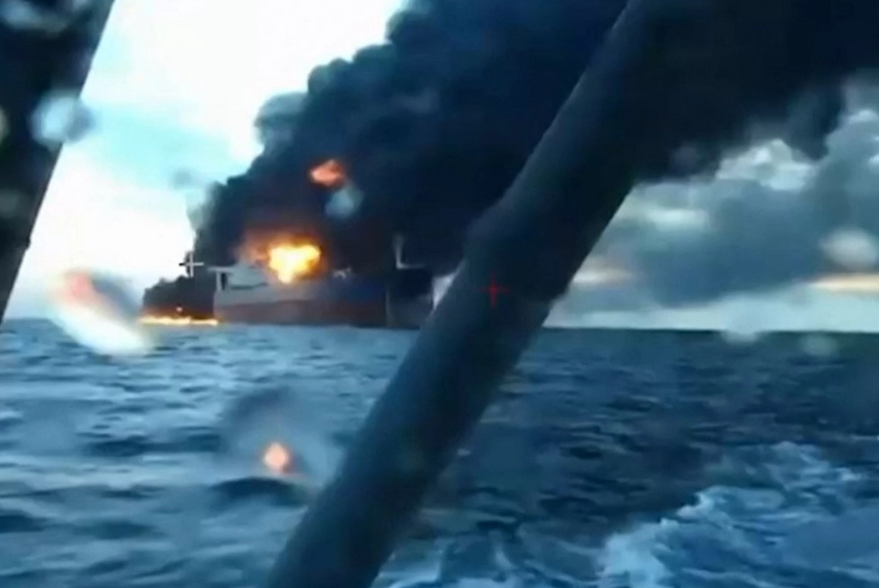 Ucrania paraliza a Rusia al destruir una terminal petrolera