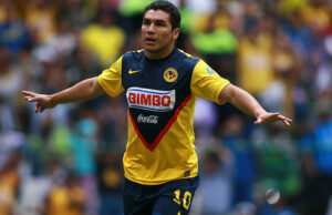 Salvador Cabañas, el goleador paraguayo que dejó una huella imborrable en el América y en la Liga MX con su garra, talento y capacidad letal frente al arco.