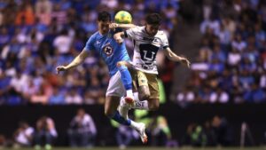 Cruz Azul y Pumas se enfrentan en un duelo decisivo del Apertura 2025, donde los universitarios buscan asegurar su lugar en el Play In ante una Máquina que quiere despedirse con triunfo.