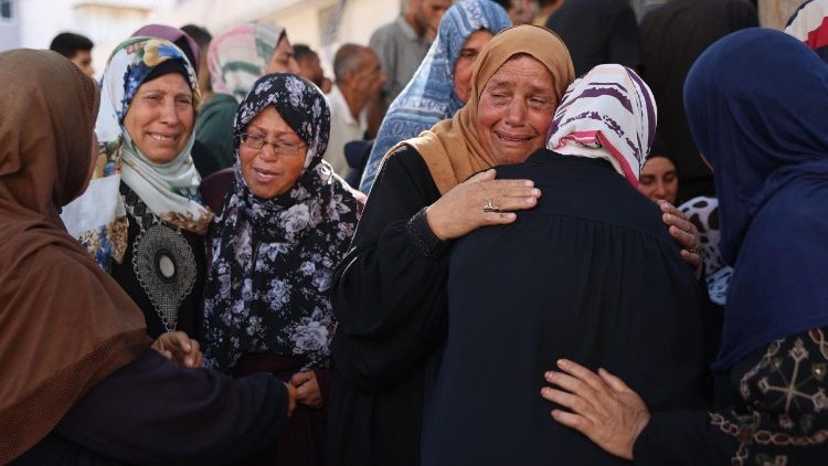 El Papa León XIV reitera su llamado al cese del fuego y pide orar por las víctimas de la guerra y desastres naturales