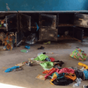 Escapan 50 estudiantes