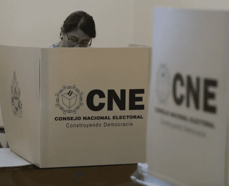Honduras acude a las urnas