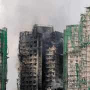 Hong Kong pone bajo la lupa a la constructora tras el incendio