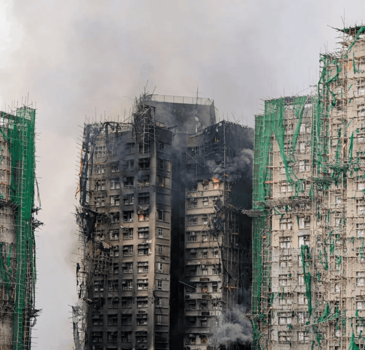 Hong Kong pone bajo la lupa a la constructora tras el incendio