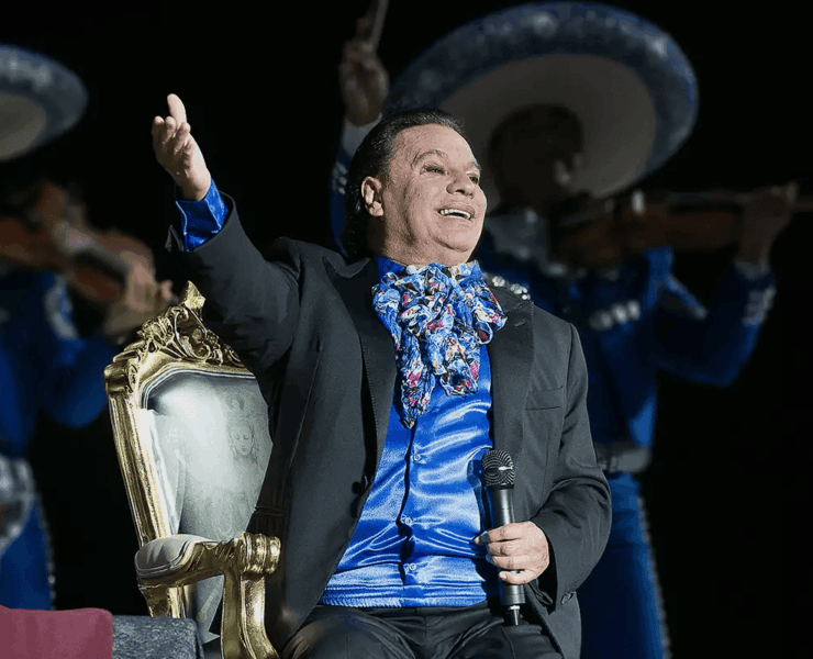 Juan Gabriel y el poder