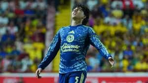 Kevin Álvarez perdió la marca en el último suspiro del partido, en la jugada que terminó costándole al América su pase a semifinales.