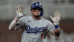 Miguel Rojas conectó un jonrón clave en la novena entrada, acercando a los Dodgers a la victoria y consolidando que Los Dodgers conquistaran la Serie Mundial.