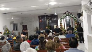 Con las mañanitas que despertaron al puerto y a San Diego de Alcalá, preparando el ambiente para lo que vendría después: una fusión perfecta de cultura, devoción y, una logística impresionante