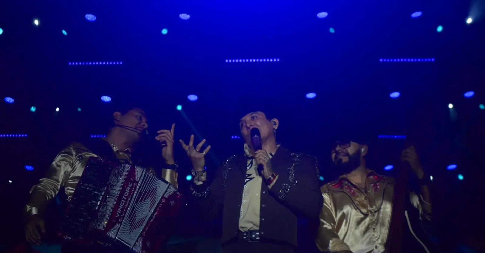 Noche emocionante con Edwin Luna y La Trakalosa de Monterrey Espectáculo lleno de energía