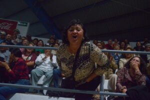 Pandora abrió la Noche de pop nostálgico en el Palenque con clásicos que hicieron cantar a miles de asistentes en Xmatkuil 2025.