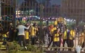 La Liga MX emitió un comunicado tras la violenta trifulca entre aficionados, advirtiendo que habrá “tolerancia cero” durante los partidos de la jornada.