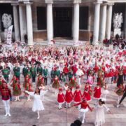 Navidad irrumpe con arte comunitario en Bellas Artes: niñas y niños de PILARES llevarán “El Cascanueces” a la explanada del recinto