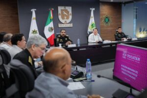 El gobernador Joaquín Díaz Mena encabezó la sesión del Consejo Consultivo de Tránsito y Vialidad, reforzando las Políticas de seguridad vial en Yucatán para una movilidad más segura.