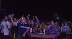 El público disfrutó una explosiva noche llena de clásicos del rock internacional durante el Rock Jude Fest en Xmatkuil 2025.