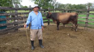 Mantiene la atención gratuita y oportuna a la ciudadanía y a las y los productores ante la presencia de gusano barrenador