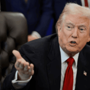 Trump promete un bono