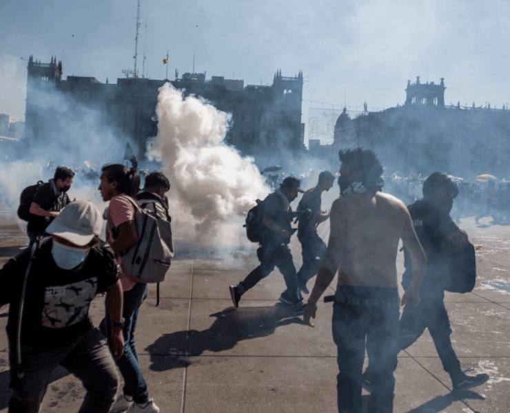 Vinculan a proceso a tres detenidos