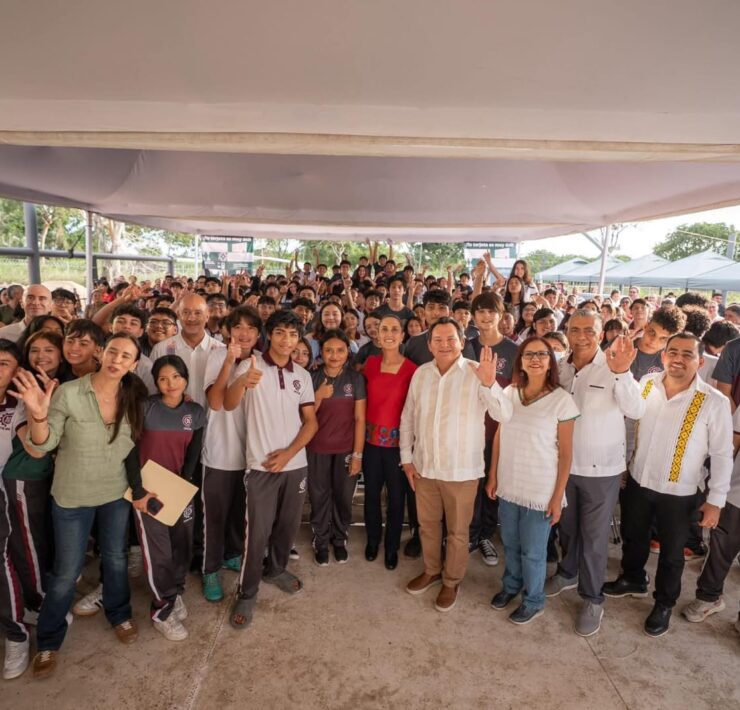 Dignifican con más obras a yucatecos