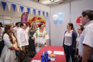 Gobierno del Estado, en colaboración con el DIF Nacional y el sector empresarial, pusieron en marcha la Feria del Empleo para Grupos Vulnerables 2025 