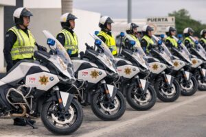 El Gobernador Joaquín Díaz Mena entregó a la SSP 15 motocicletas tipo patrulla y aseguró que no se escatimarán recursos para mantener la tranquilidad que caracteriza al estado.